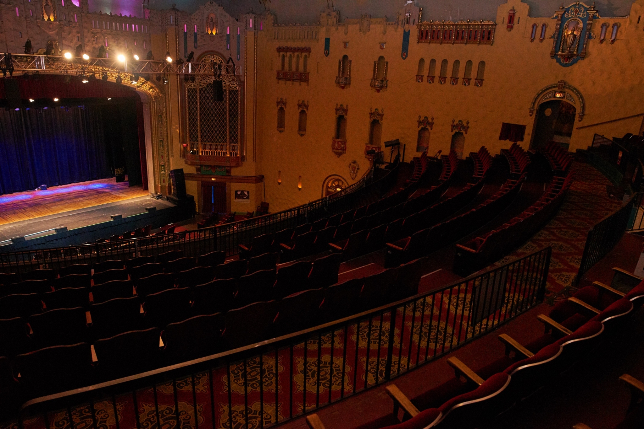 Golden State Theatre Social Wave